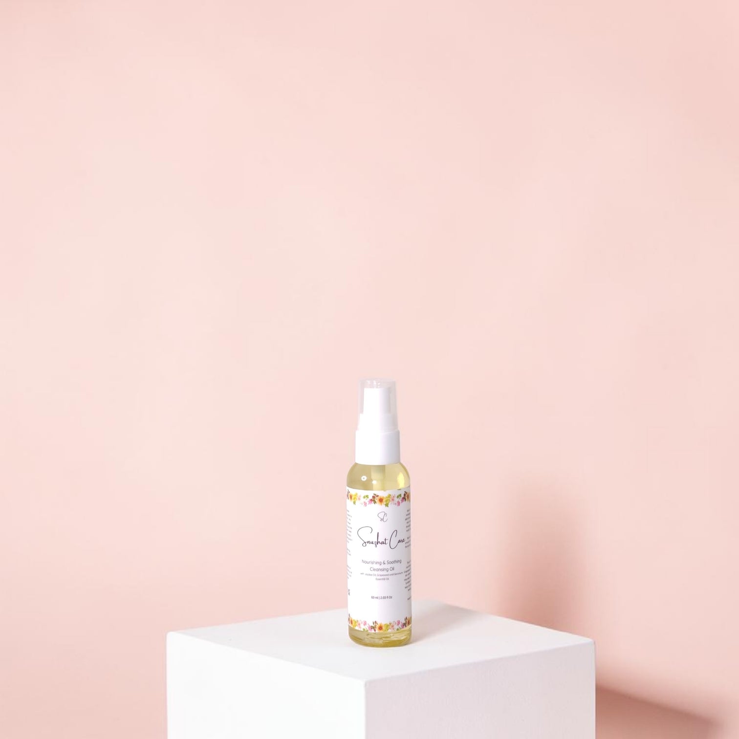Luxury oil to milk face cleansing oil with avocado oil, grapeseed oil, jojoba oil and sunflower oil for gentle botanical skincare cleansing by Snuzhat Care