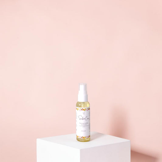 Luxury oil to milk face cleansing oil with avocado oil, grapeseed oil, jojoba oil and sunflower oil for gentle botanical skincare cleansing by Snuzhat Care
