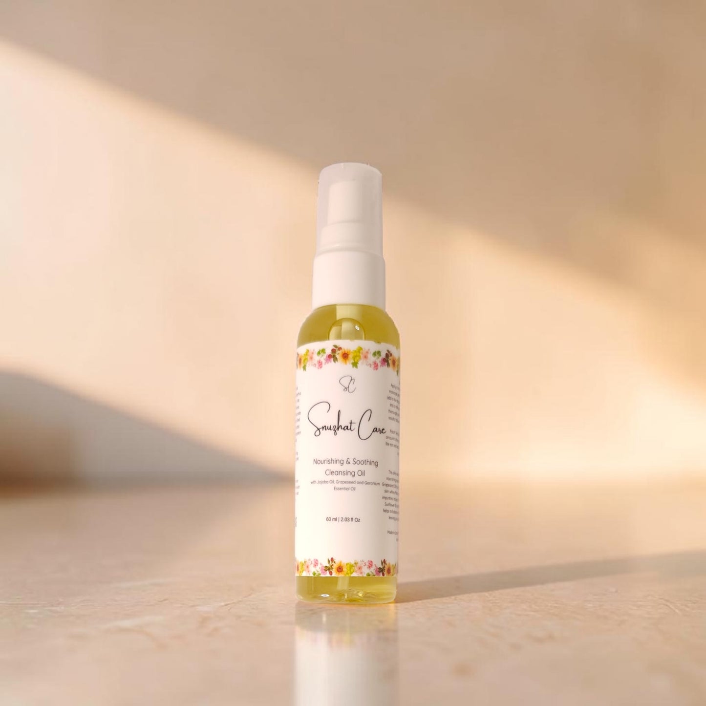 Luxury oil to milk face cleansing oil with avocado oil, grapeseed oil, jojoba oil and sunflower oil for gentle botanical skincare cleansing by Snuzhat Care