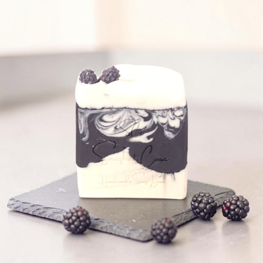 Handmade midnight berry charcoal soap bar with shea butter, kaolin clay and botanical oils for refreshing cleansing skincare by Snuzhat Care