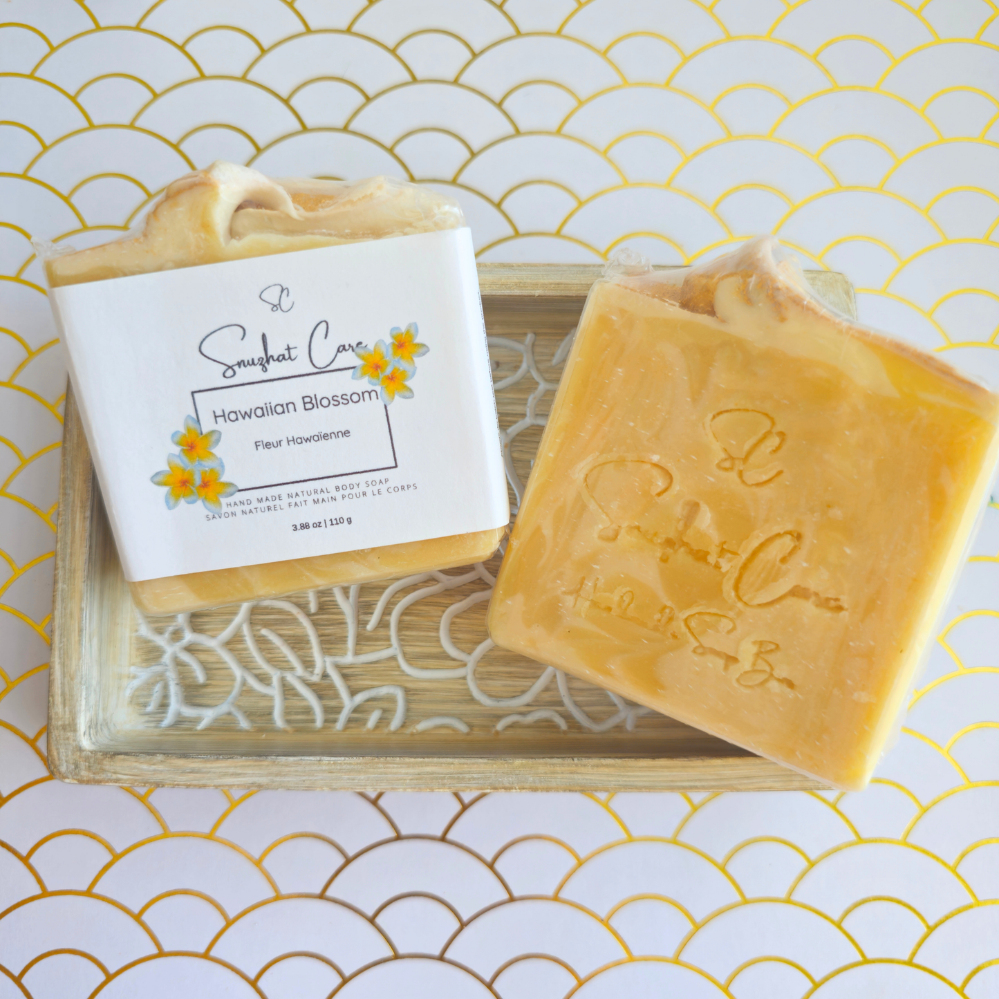 Handmade Hawaiian blossom soap bar with shea butter, kaolin clay and botanical oils for tropical floral skincare and self-care rituals by Snuzhat Care