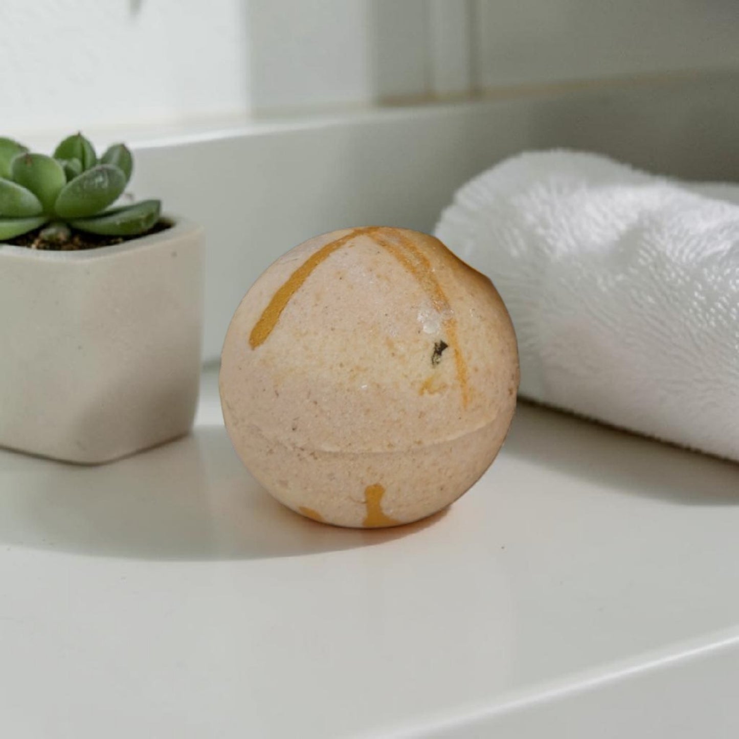 Plumeria Bliss Bath Bomb – Tropical Floral Bath Soak with Epsom Salt & Avocado Oil